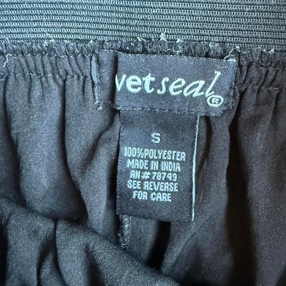 Cute Wet Seal Mini‎ Skirt